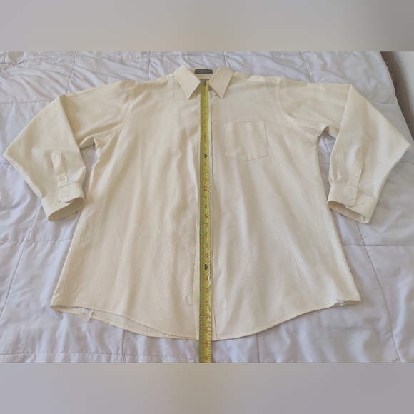 Claybrooke collared button down cream shirt 👕 🤍 (17  X 36/37) 🤍 - Picture 9 of 16